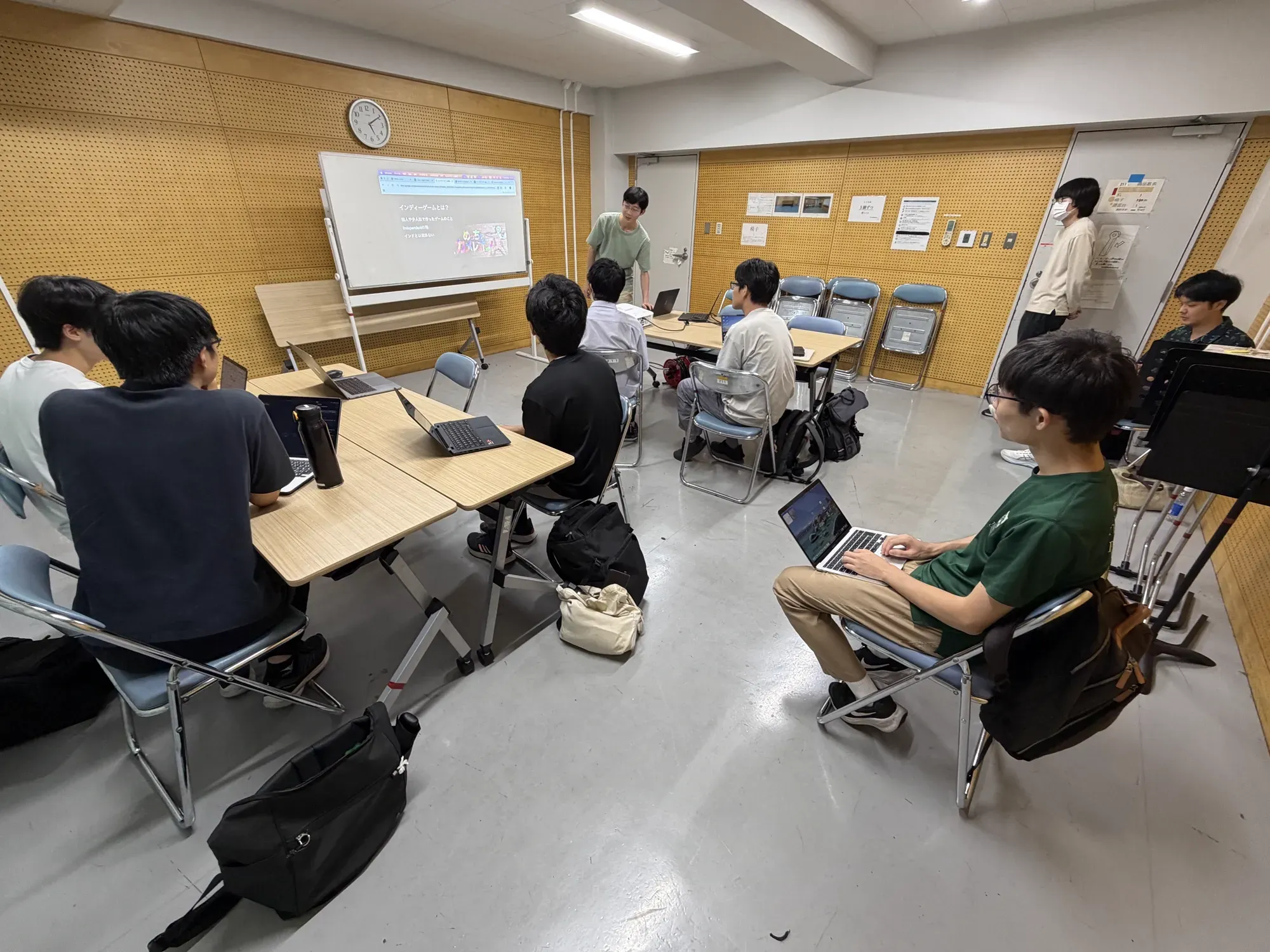総会の様子